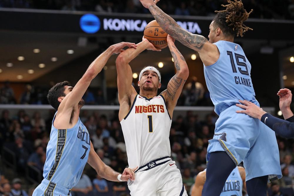 两个四强席 两个四强席