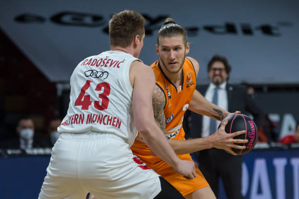 经超越了阿 经超越了阿